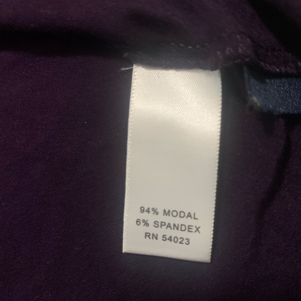 Banana Republic cowl neck top. Size S - Picture 9 of 9